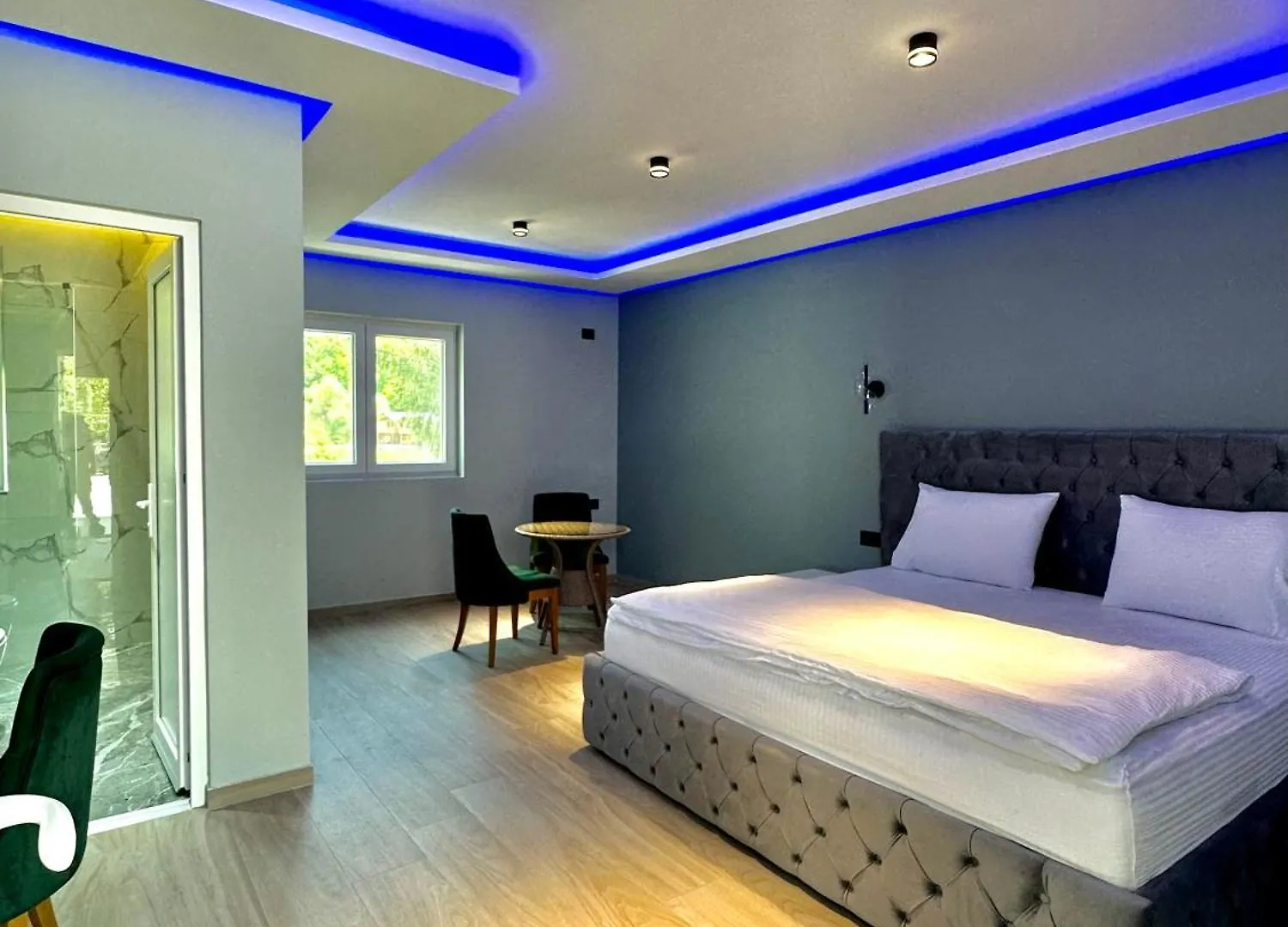 Breezy Hotel Valbone